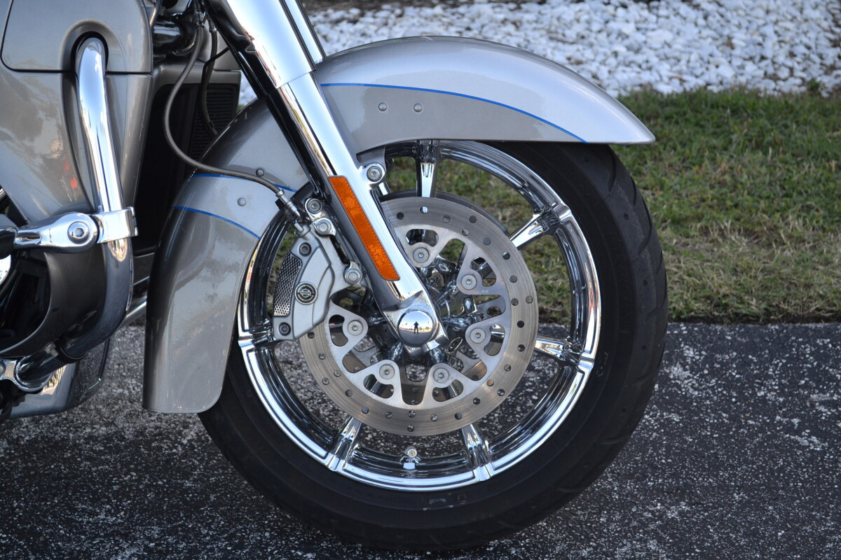 CVO® Road Glide® Ultra