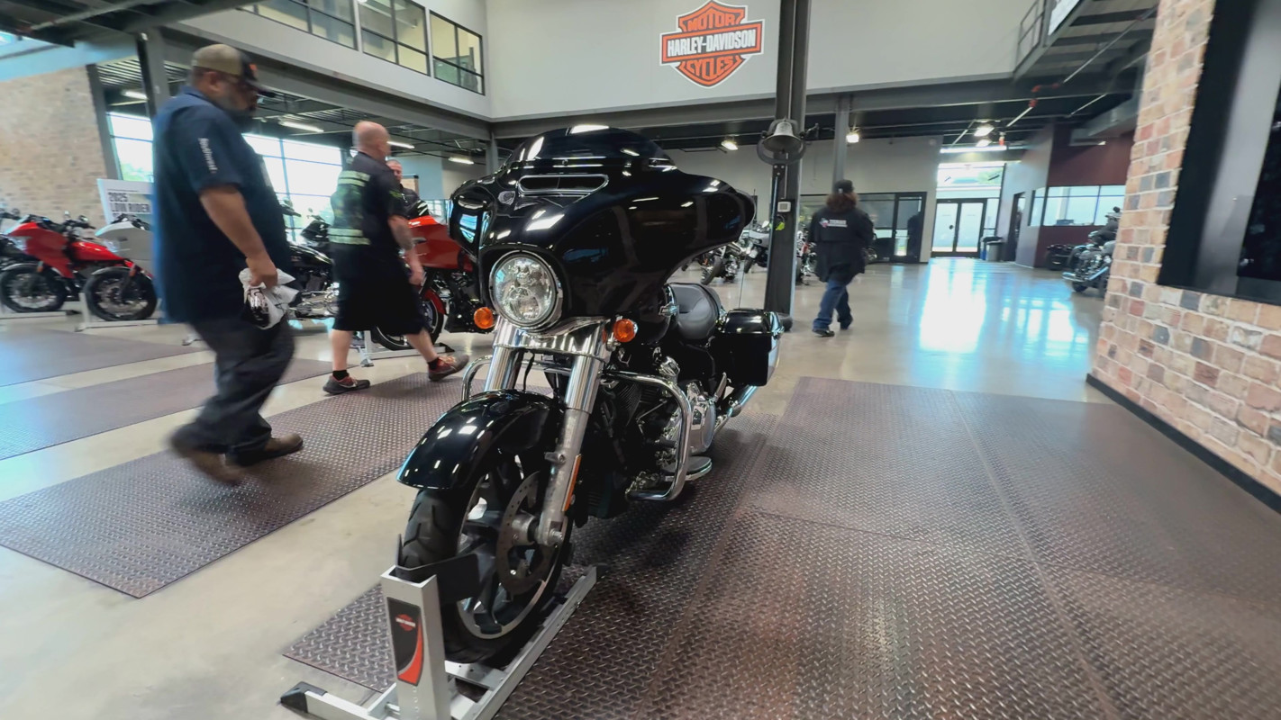 Street Glide®
