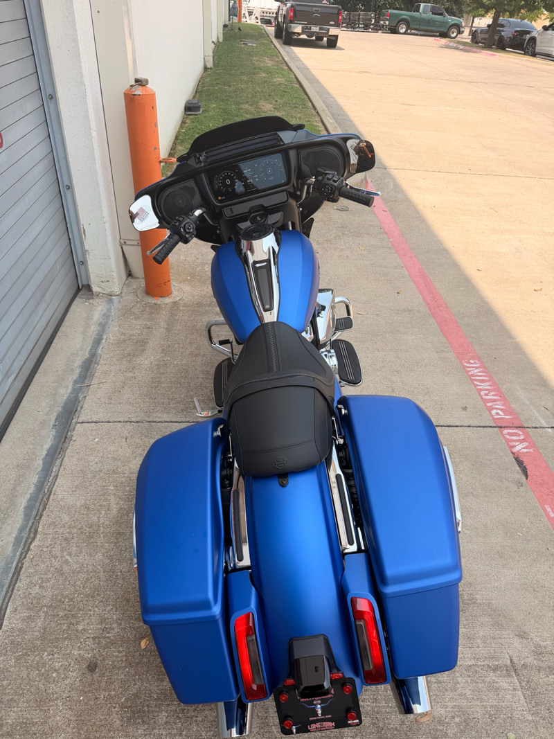 Street Glide®