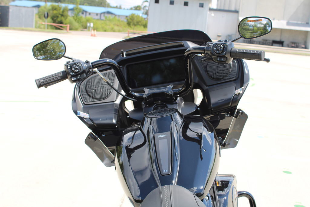 Road Glide®