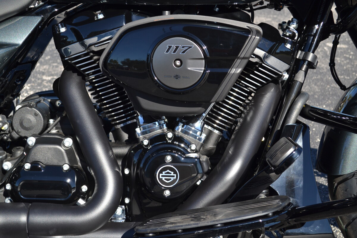 Road Glide®