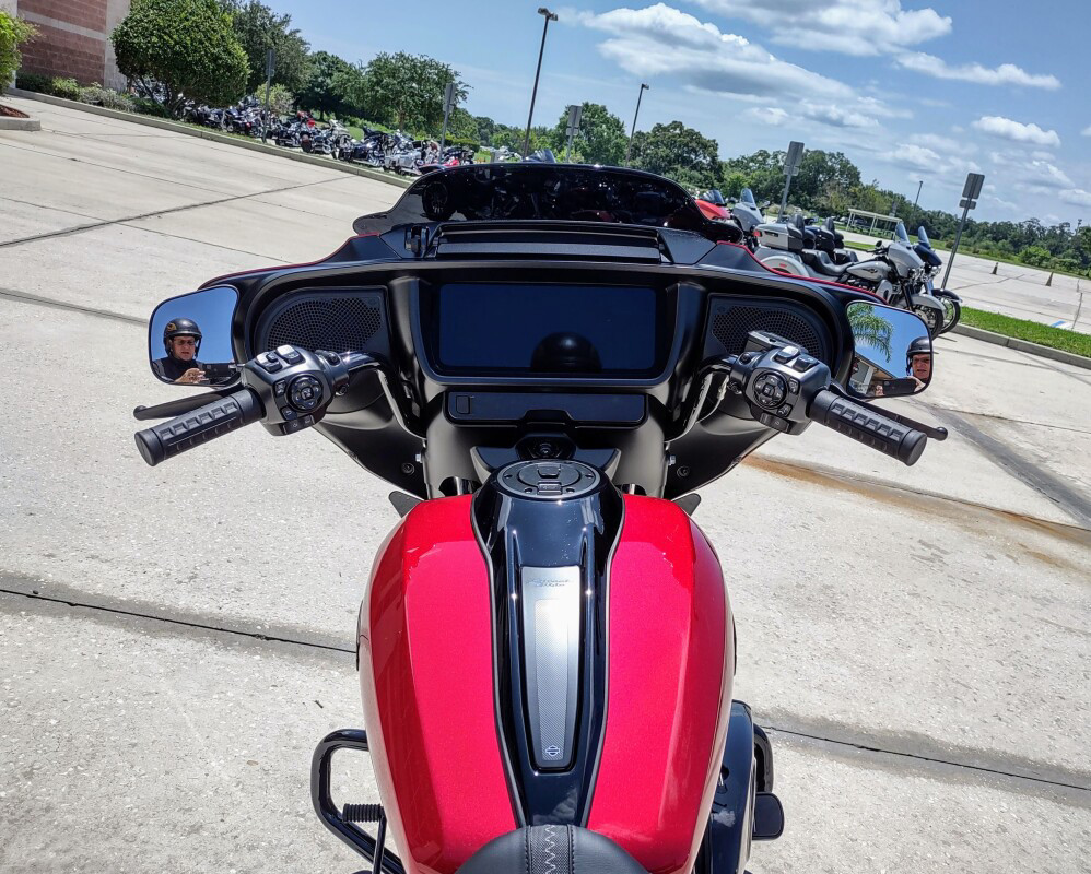 Street Glide®