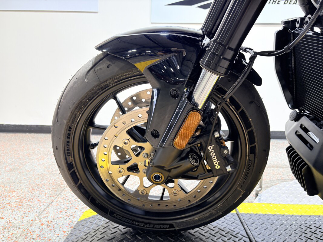 Pan America® 1250 ST
