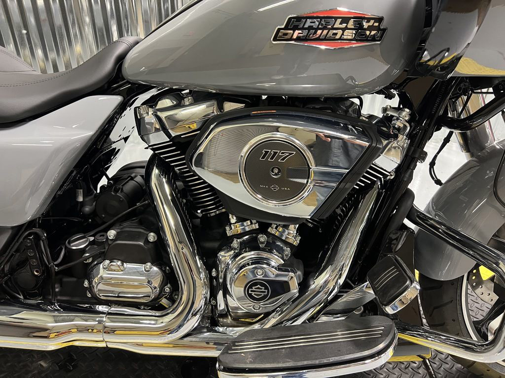 Road Glide®