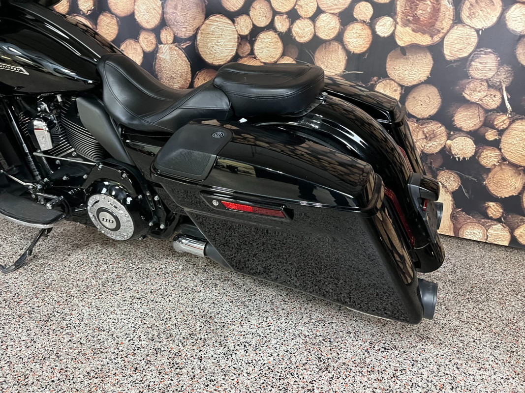 CVO® Street Glide®
