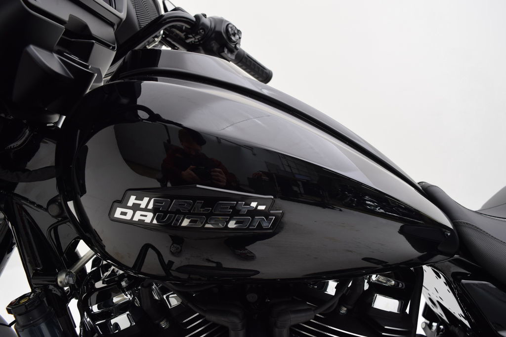 Street Glide®
