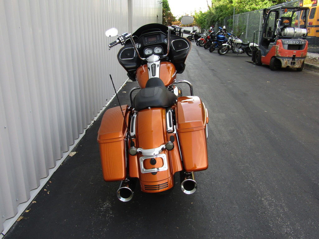 Road Glide®