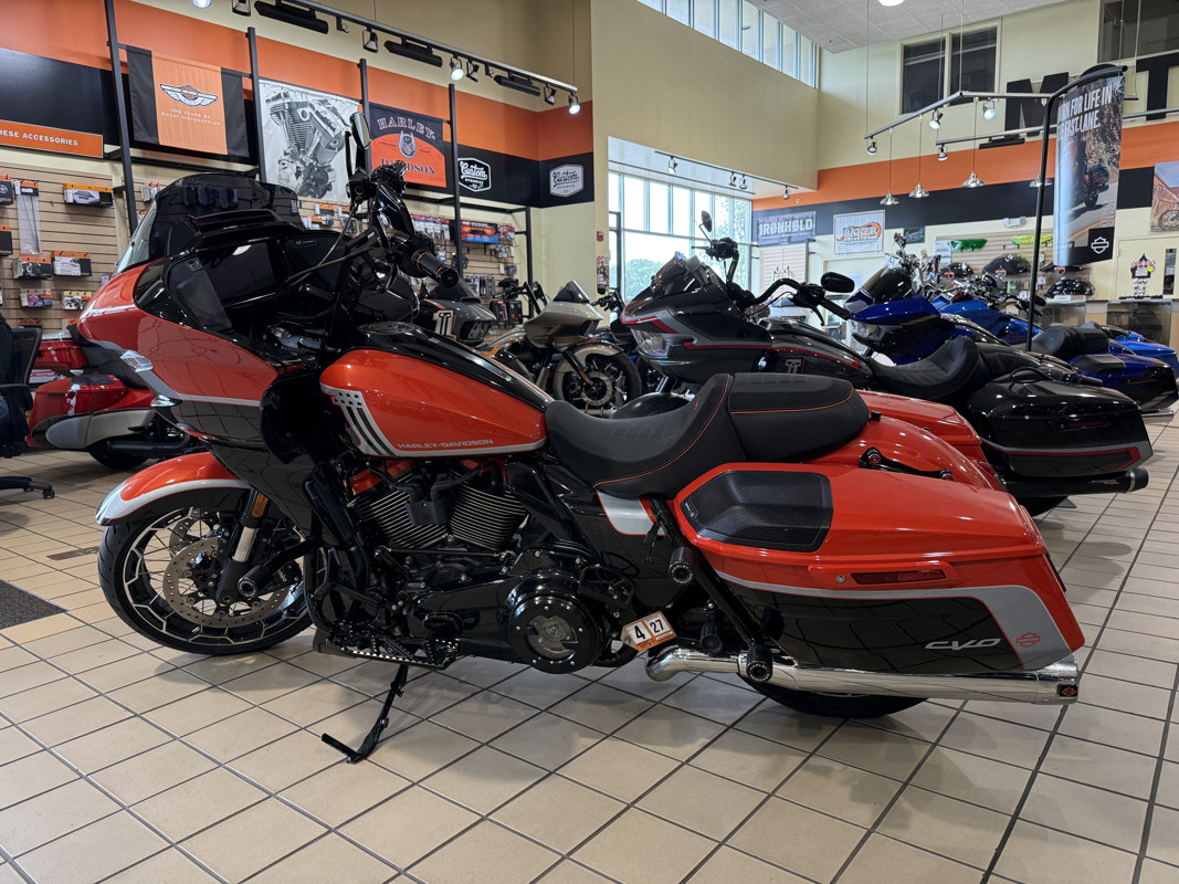 CVO® Road Glide®