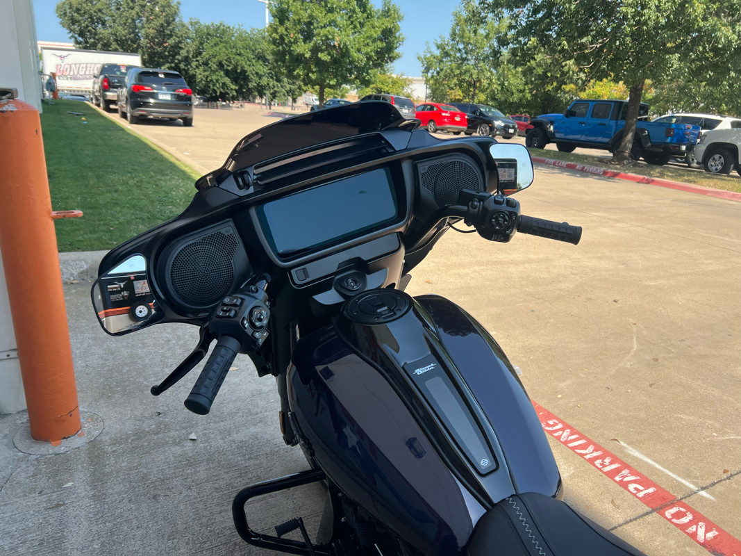 Street Glide®