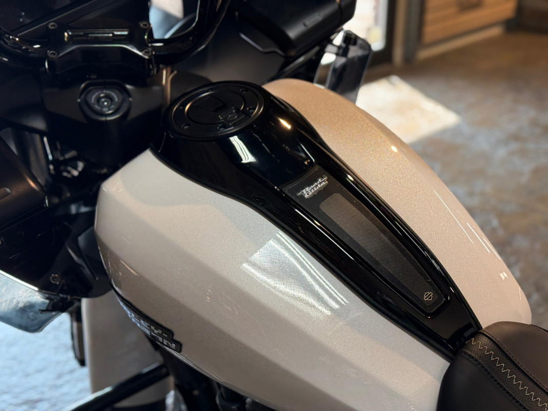 Road Glide®