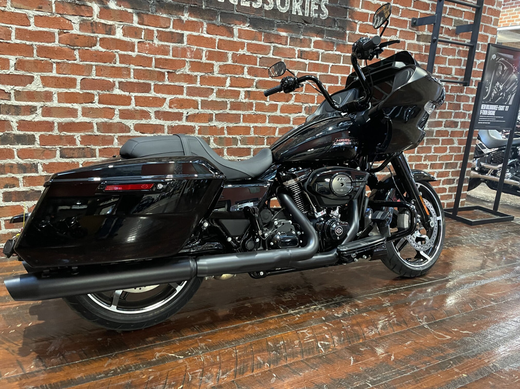 Road Glide®