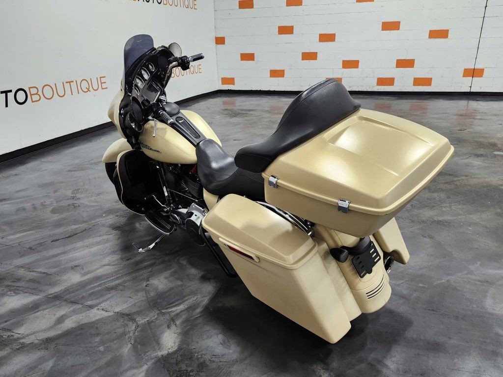 Street Glide® Special