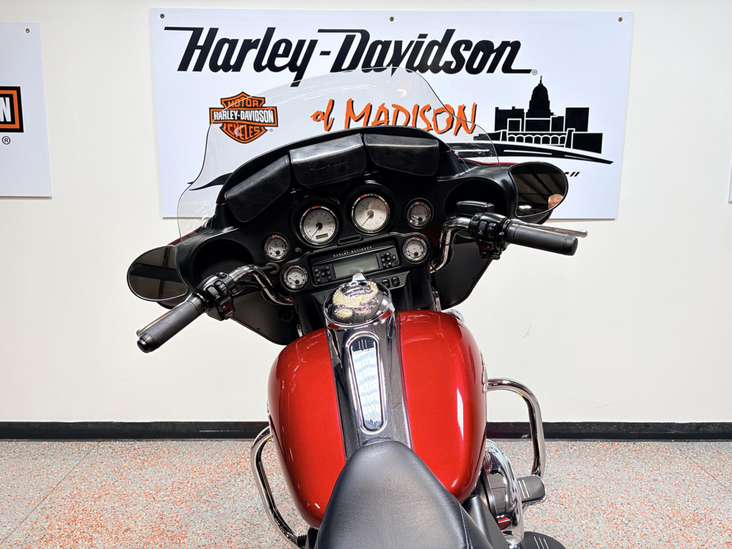 Street Glide®