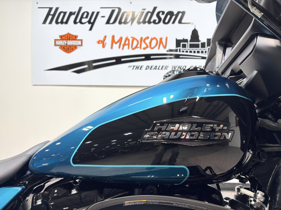 Street Glide®