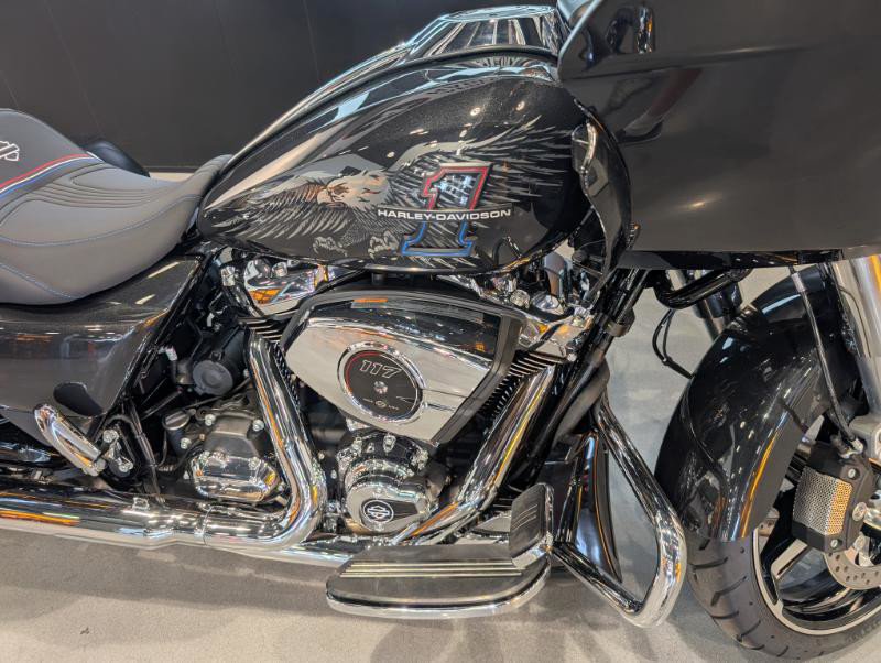 Road Glide®