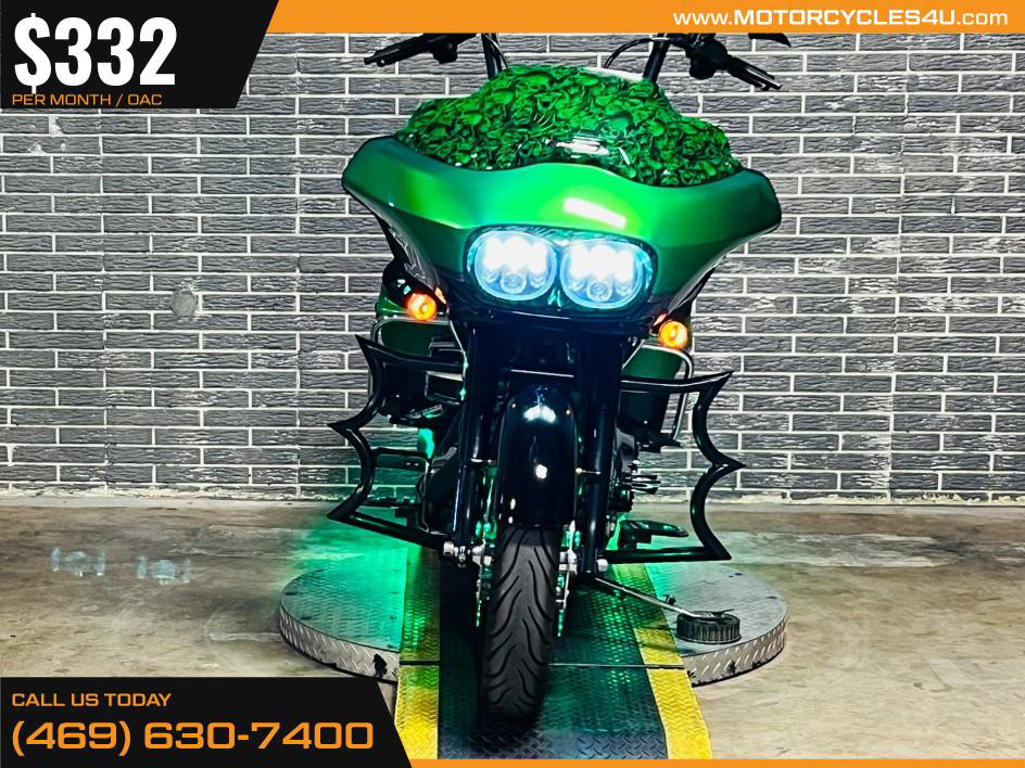 Road Glide®