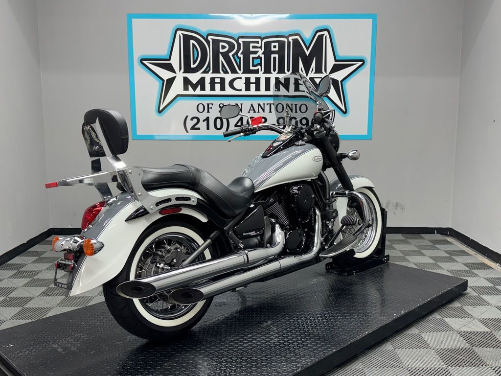 Vulcan 900 Classic