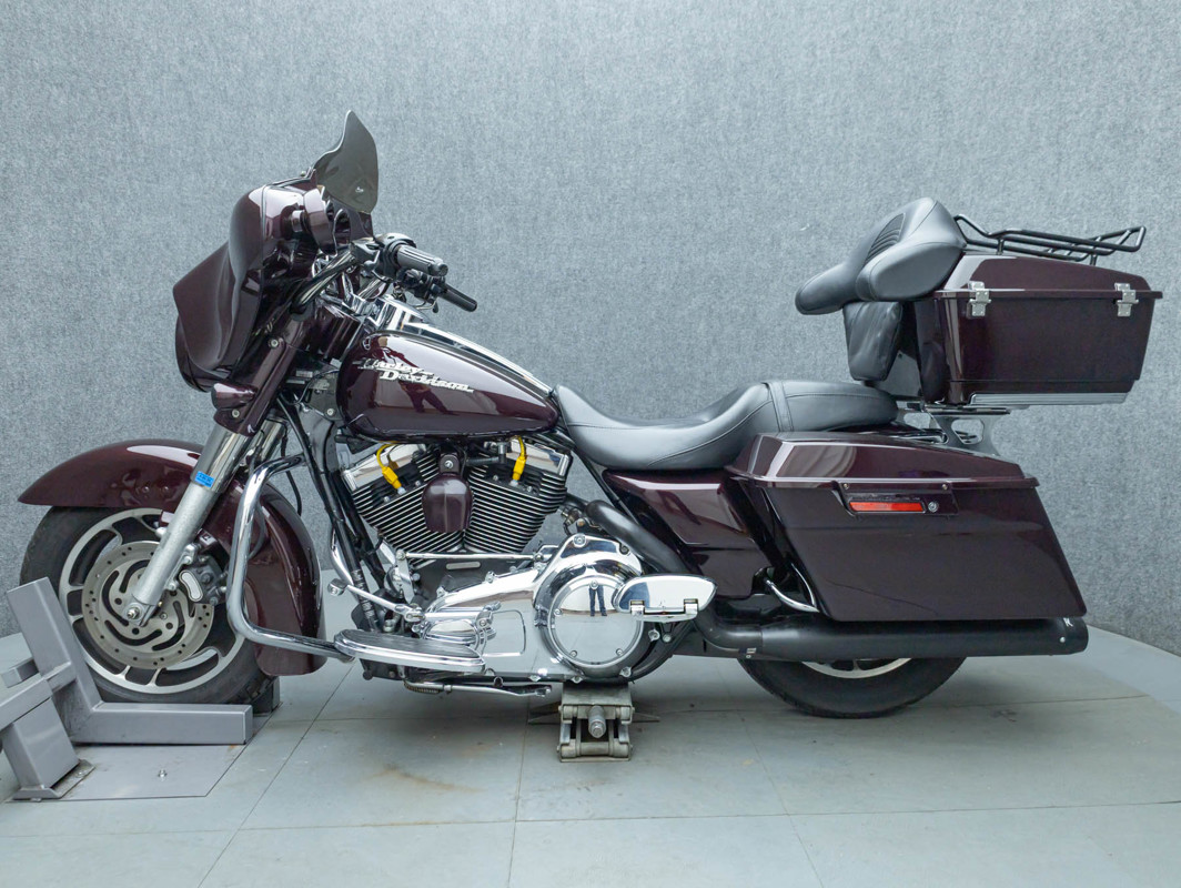 Street Glide®