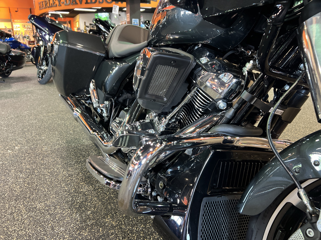 Road Glide®