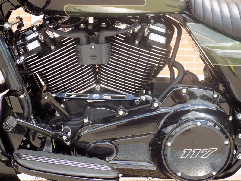 Street Glide®