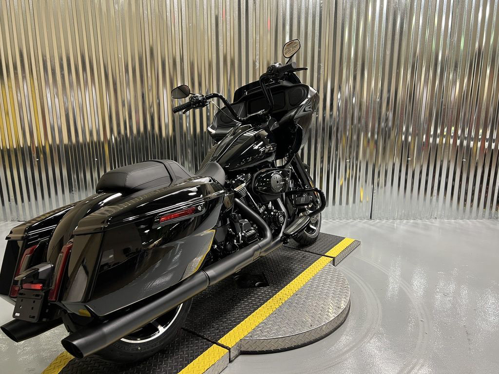 Road Glide®