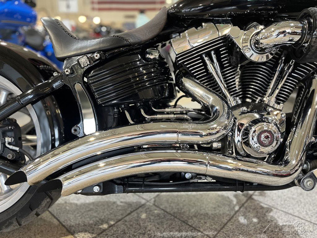 Softail® Rocker® C