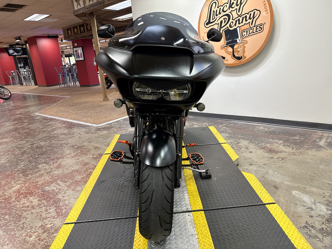 Road Glide®