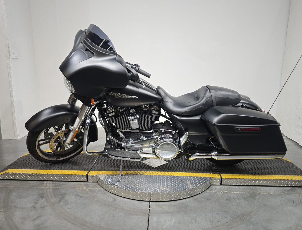 Street Glide® Special