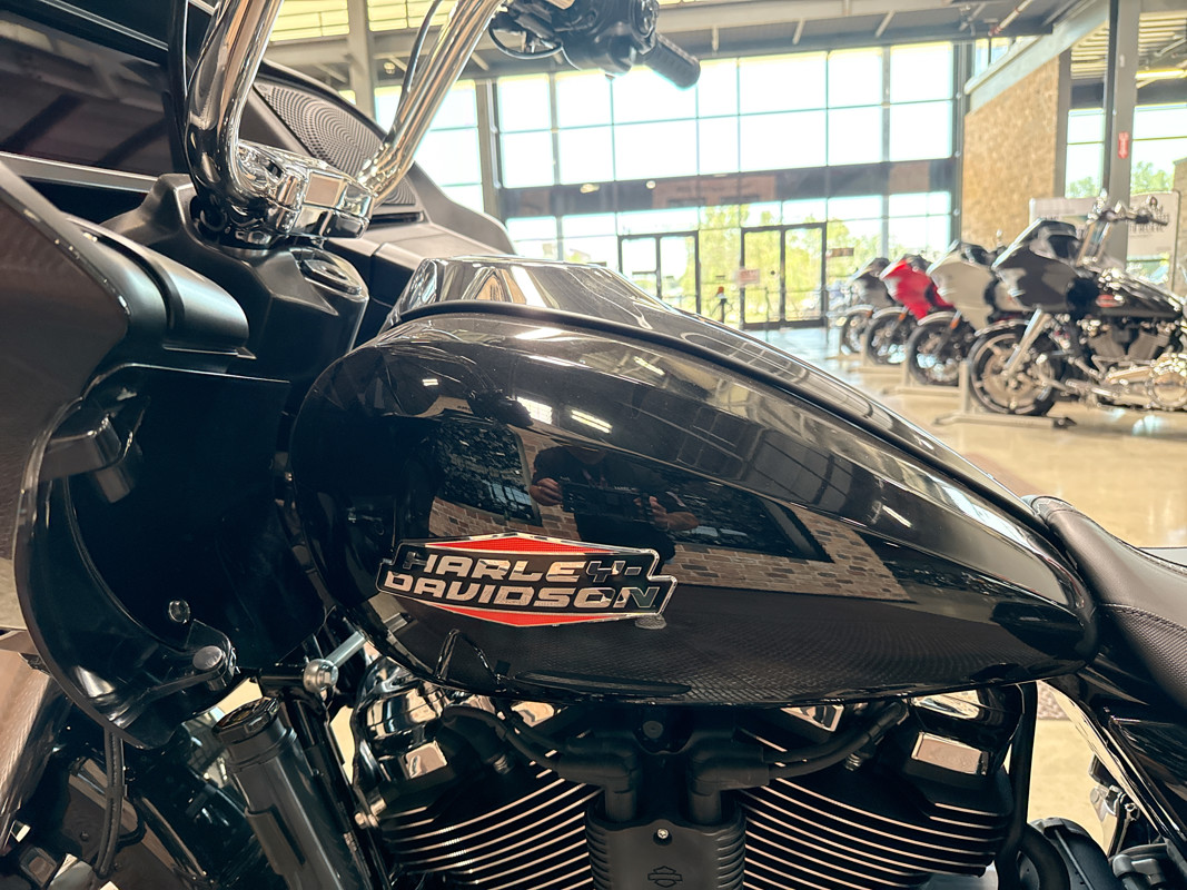 Road Glide®