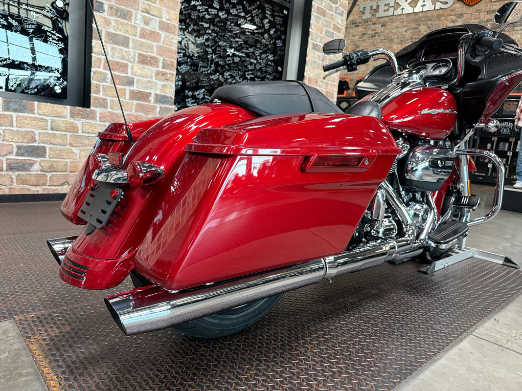Road Glide®