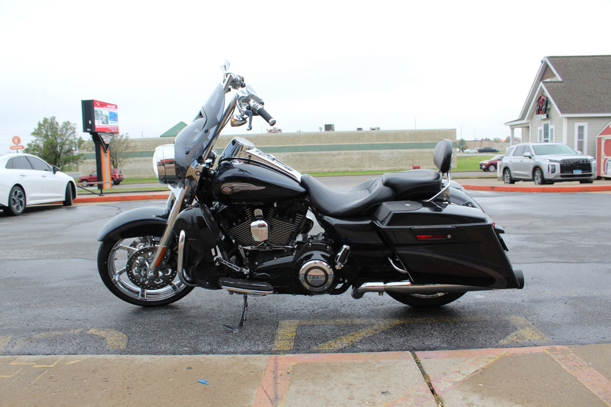 CVO® Road King® 110th Anniversary