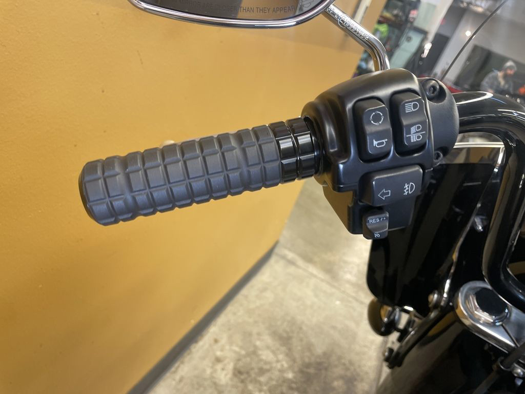 Softail® Heritage Classic 114