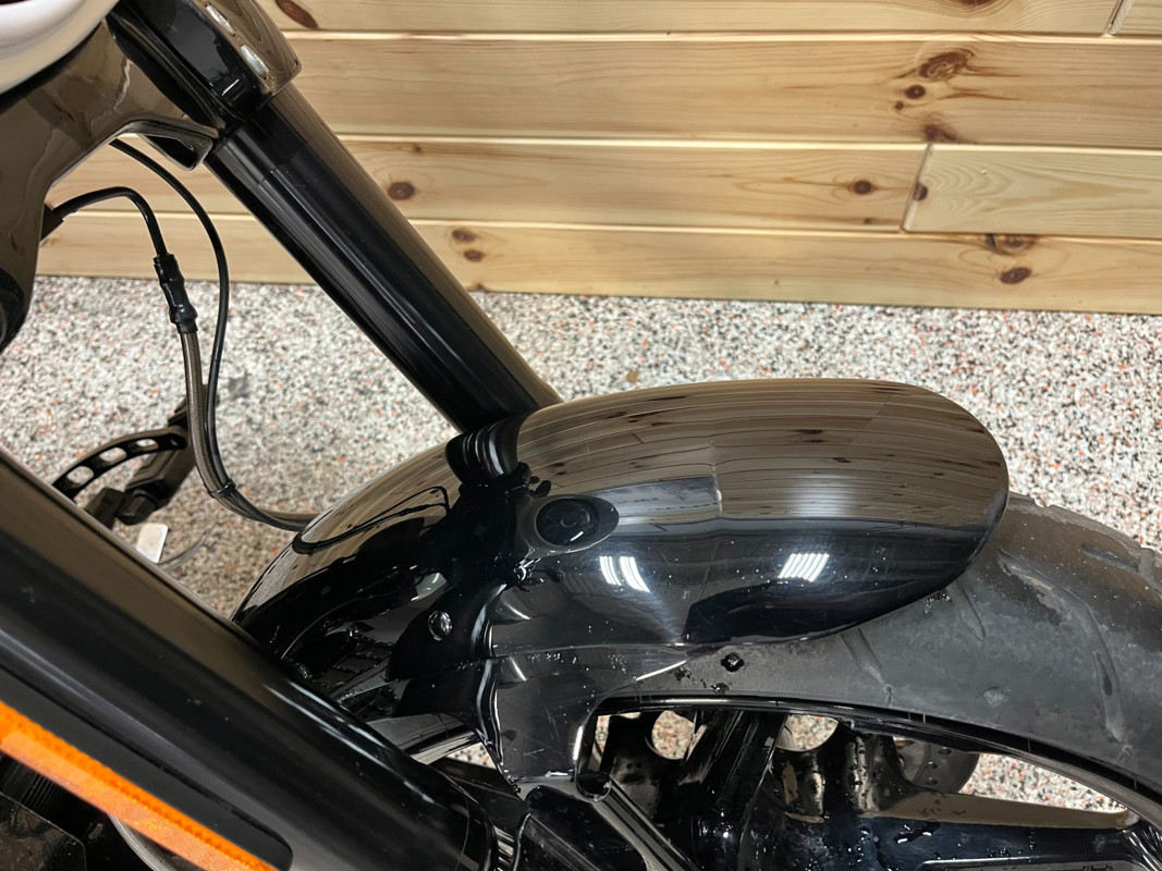 CVO® Pro Street Breakout®