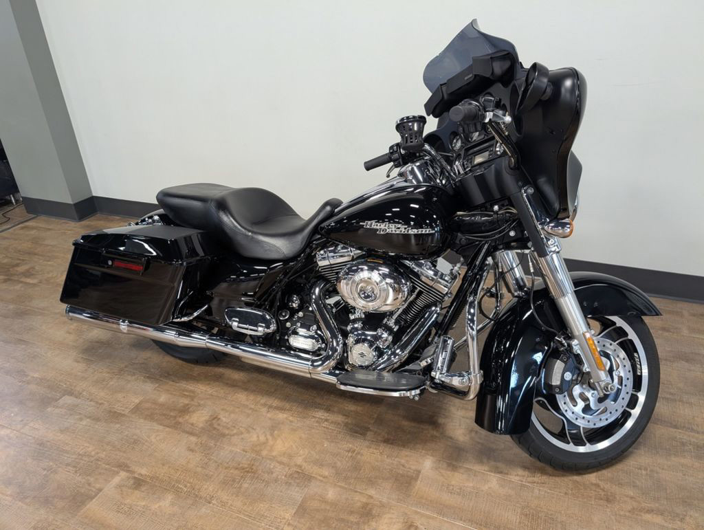 Street Glide®