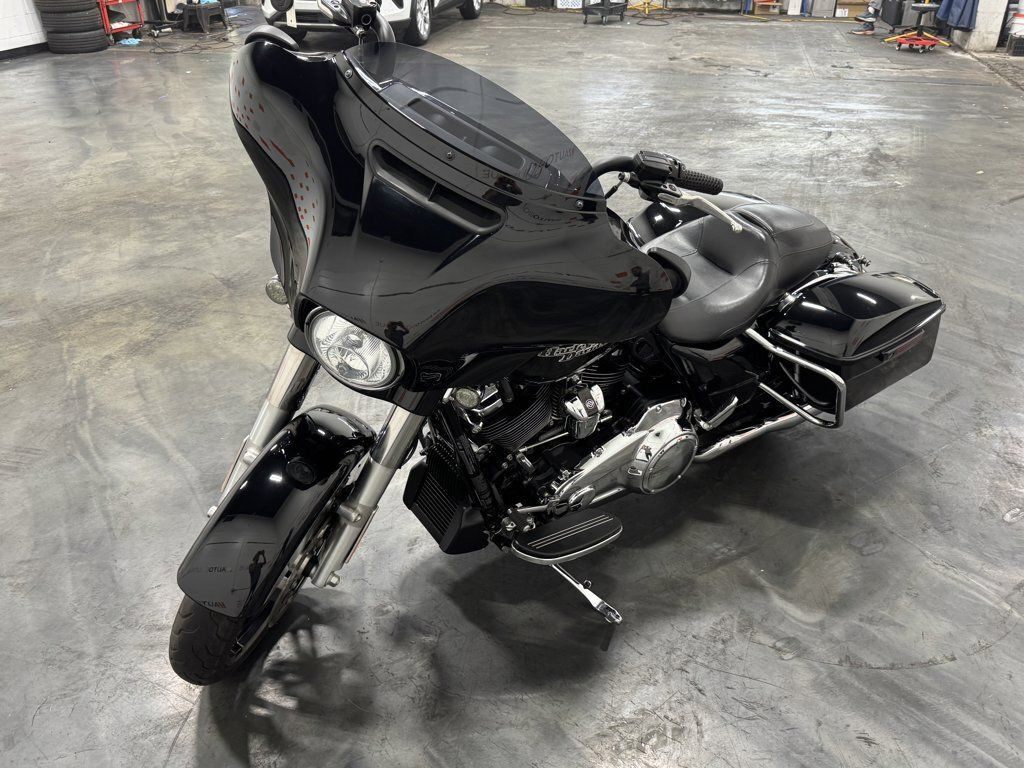 Street Glide® Special