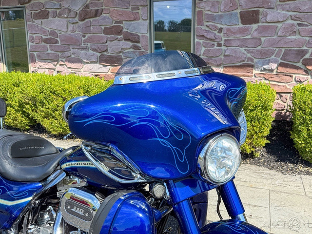 CVO™ Street Glide® 
