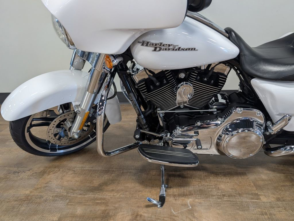 Street Glide®