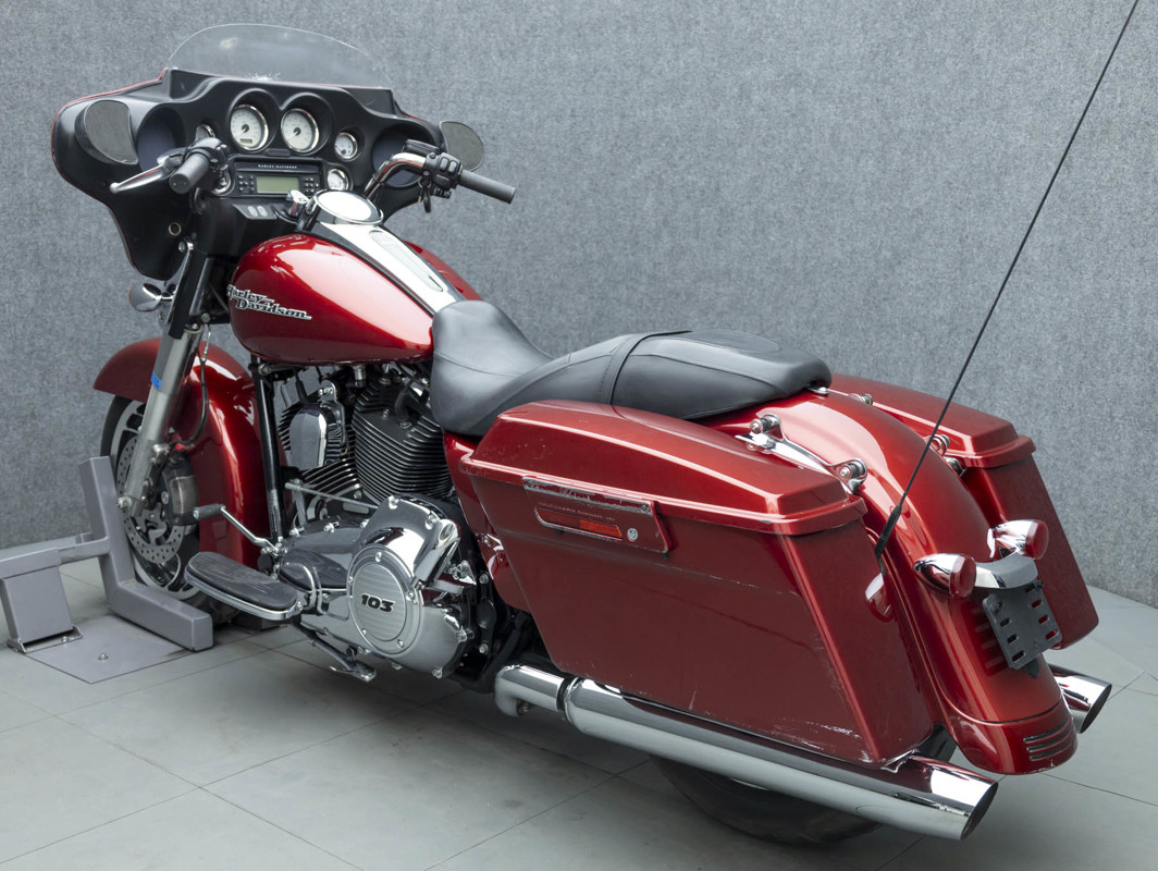 Street Glide®