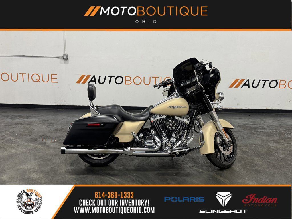 Street Glide®