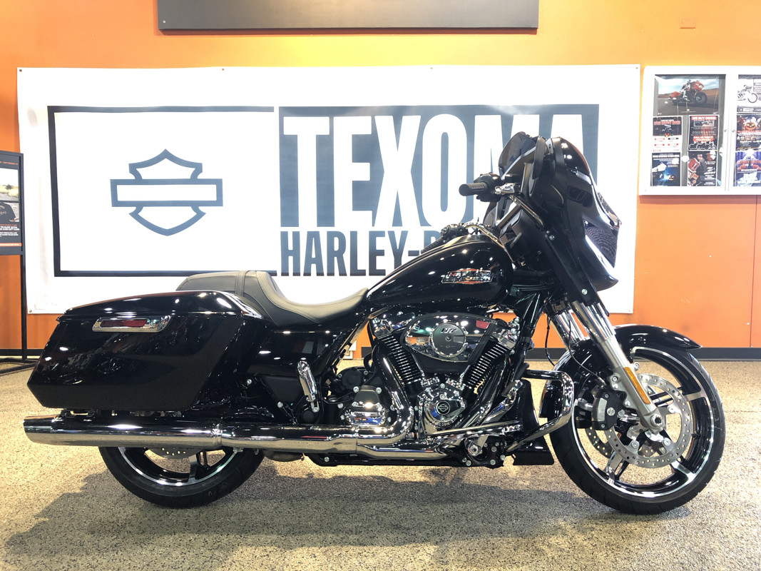 Street Glide®