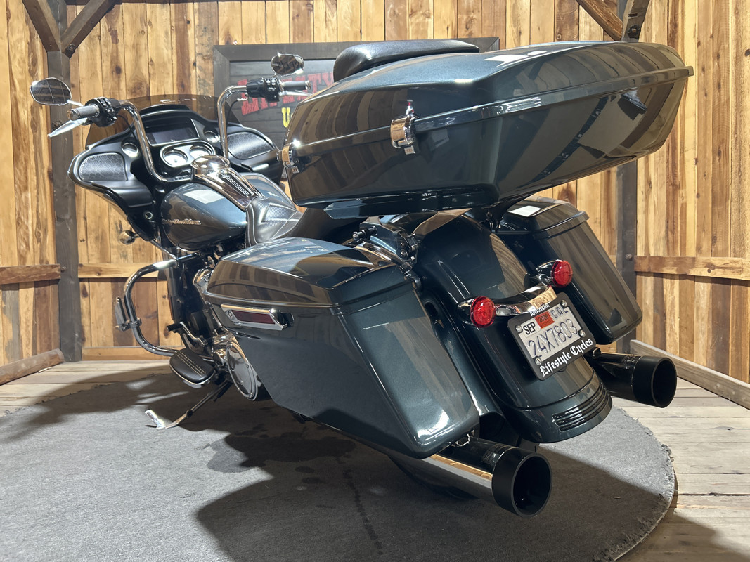 Road Glide®