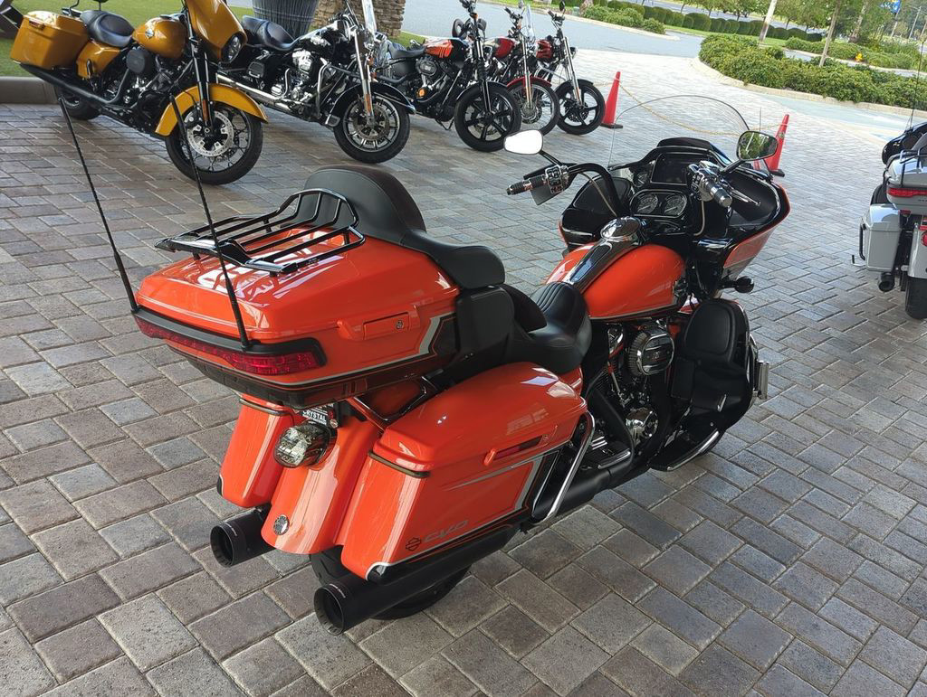 CVO® Road Glide® Limited