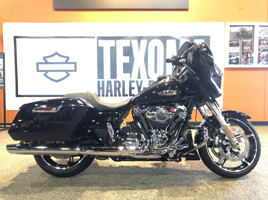 Street Glide®