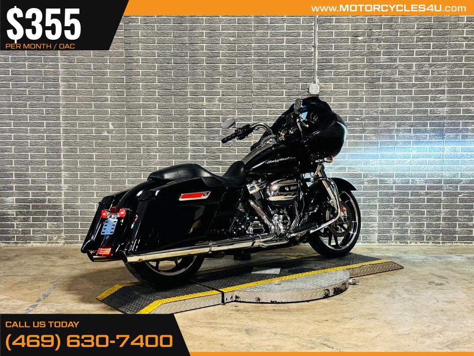 Road Glide®