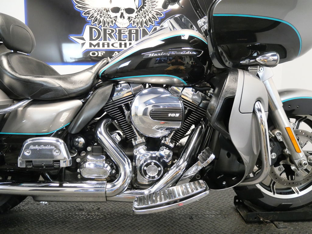 Road Glide® Ultra