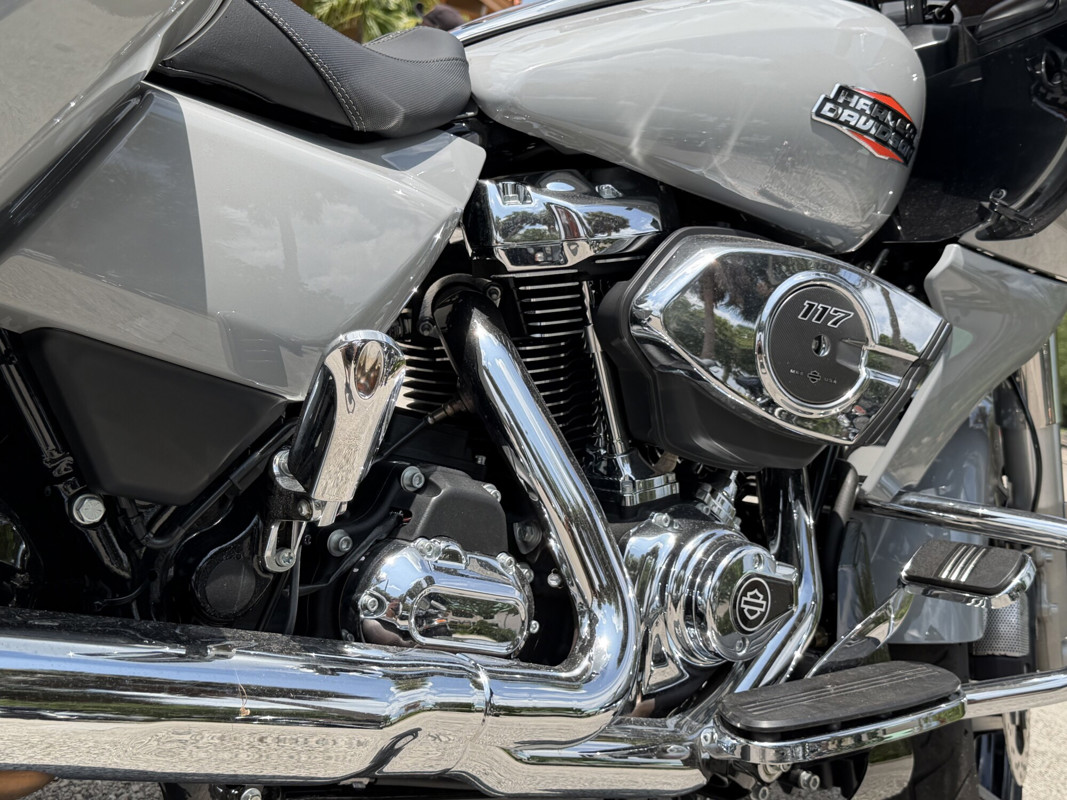 Road Glide®
