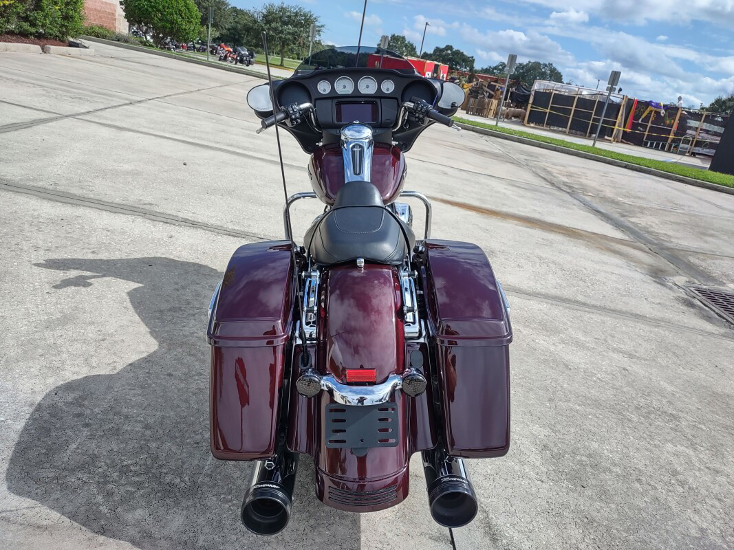 Street Glide®