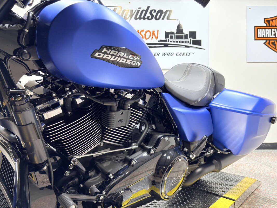 Street Glide®