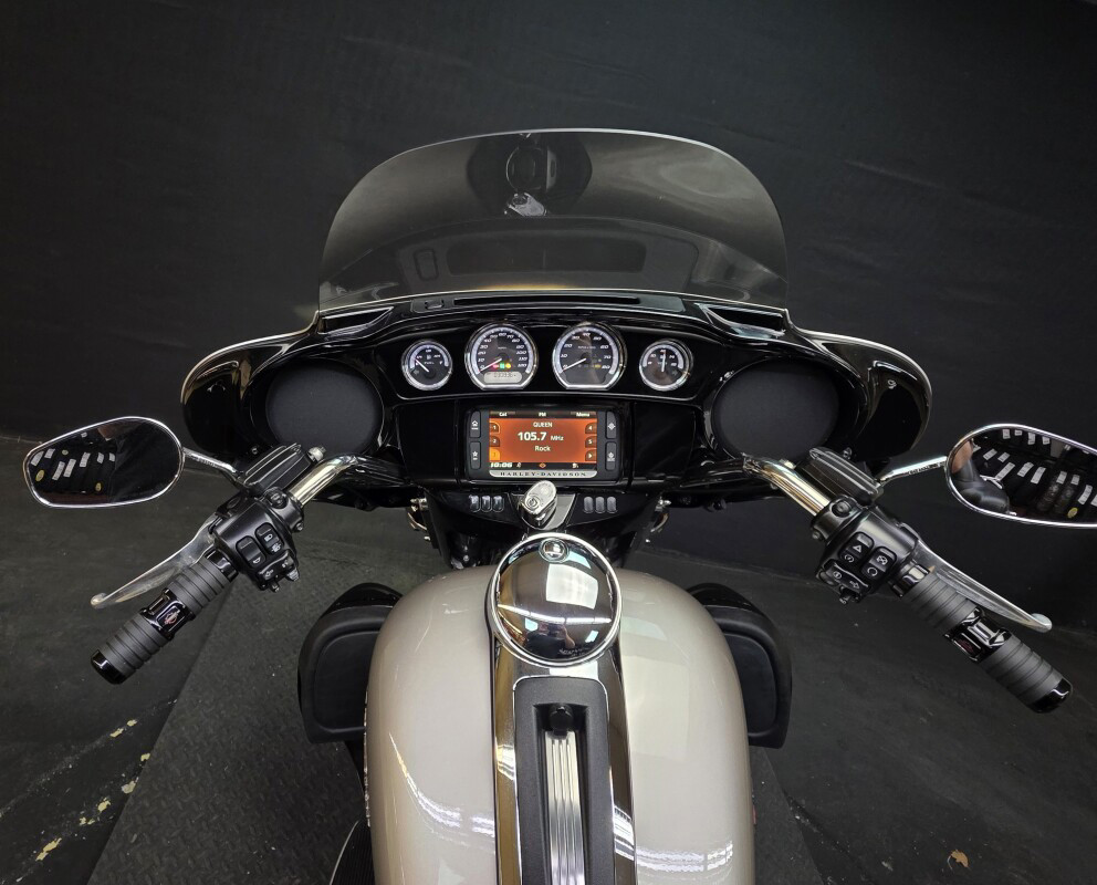 	Electra Glide® Ultra® Limited Low