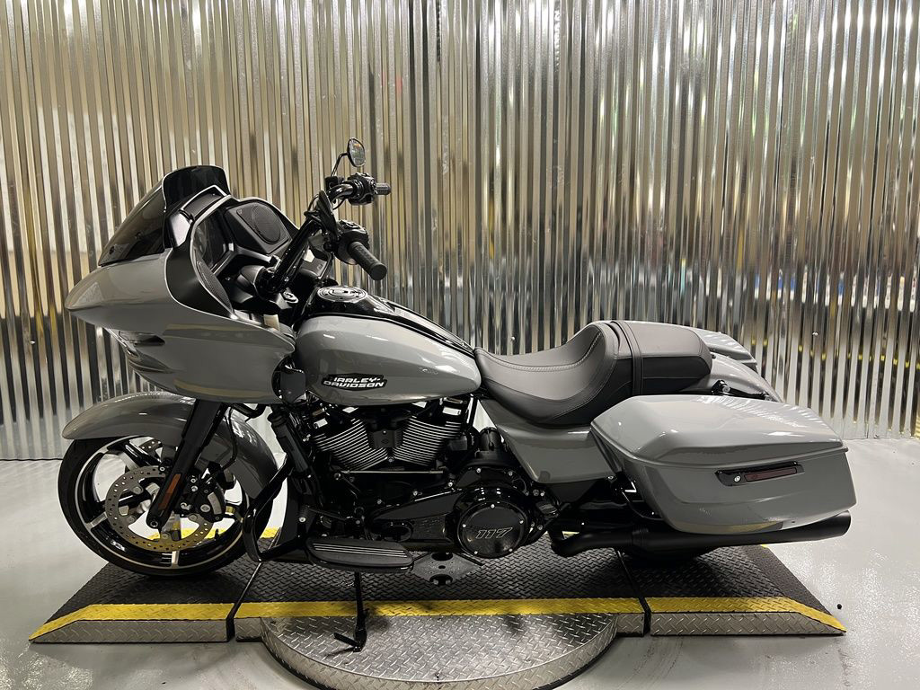 Road Glide®